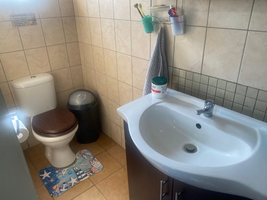 3 Bedroom Property for Sale in Waterval East North West